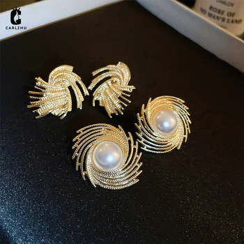 Túlzott aszimmetrikus gyöngy surround fülbevaló középkori vintage arany színű fém geometriai fülbevaló nőknek