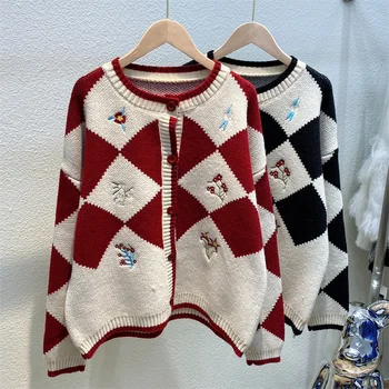 Piros pulóverdzseki női téli vintage hímzett lingge kötött kardigán felső vastag pulóverek